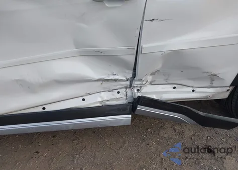 2021 Subaru Forester Touring z USA, uszkodzony, nr VIN JF2SKAXC8MH436385